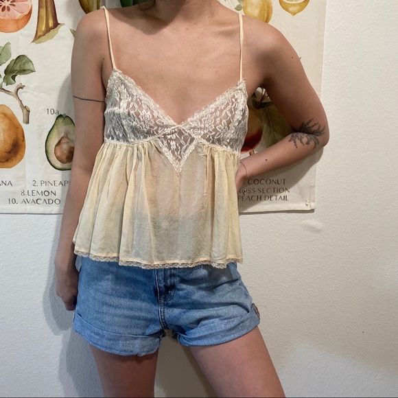 Lace cami - Picture 2 of 4